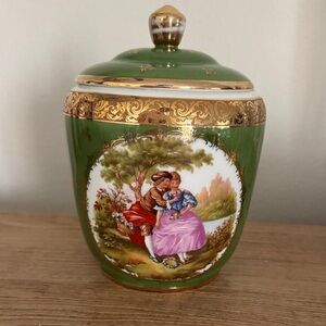 Mokin Limoges France Porcelaine Ginger/Lidded Jar French Provincial
